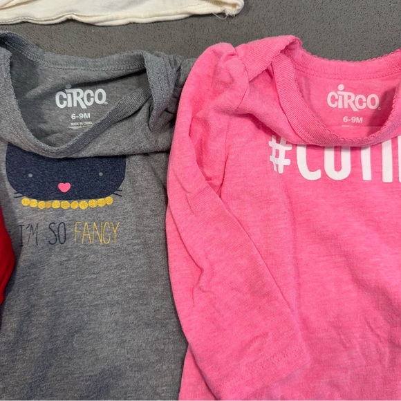 BUNDLE | Baby girls | 6-9mths | Bodysuits & long sleeve - Picture 6 of 8